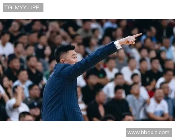 重返前四的奇迹杜锋带领球队以118分的高分再创辉煌